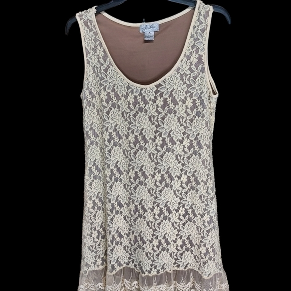 Ivory lace dress ivory med rn# 90353 - Picture 6 of 7